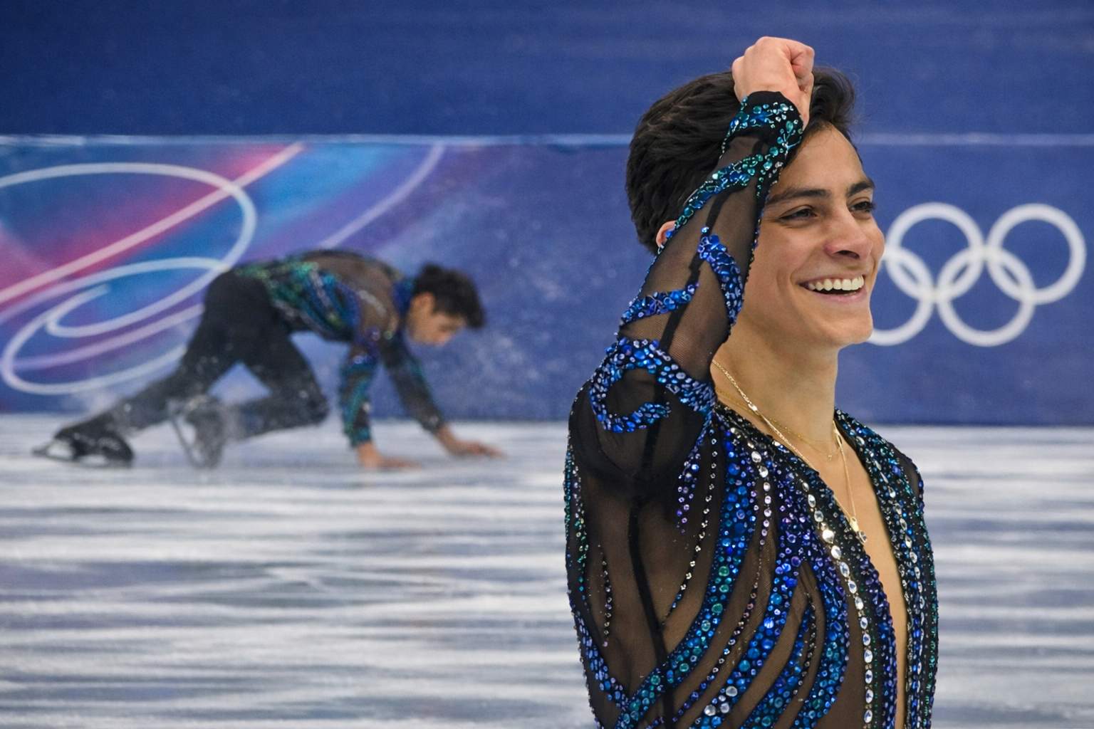 Donovan Carrillo emociona en Milano-Cortina 2026: supera un tropiezo y sigue en la pelea por la final olímpica