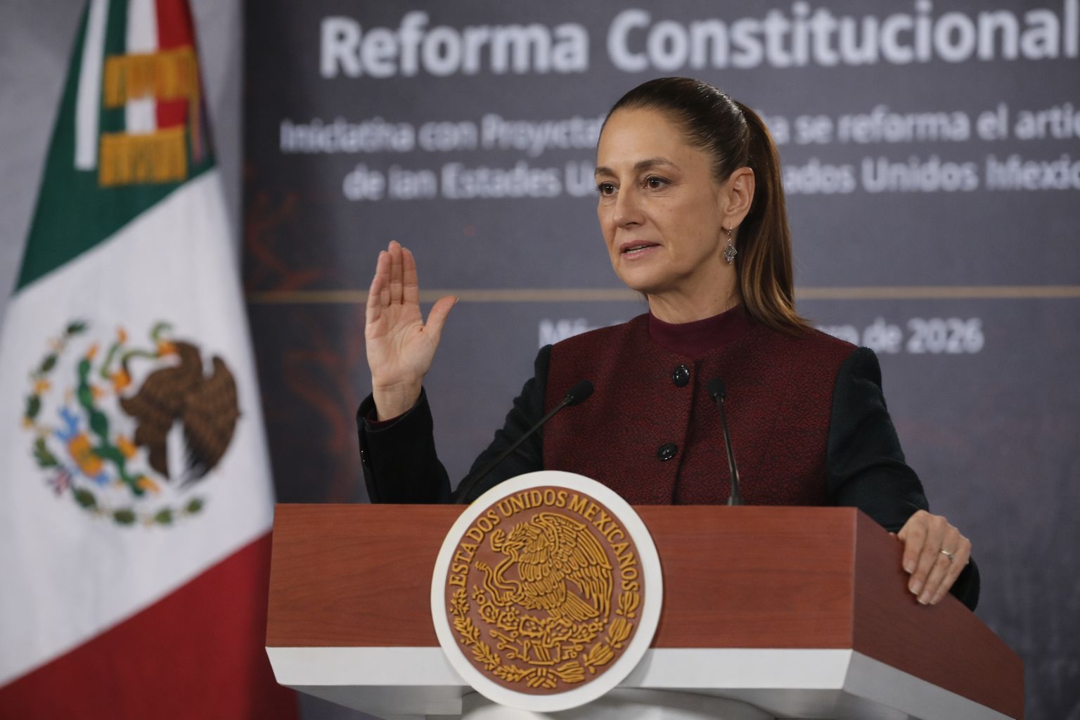 Sheinbaum propone eliminar pensiones millonarias de ex funcionarios y fijar un tope nacional