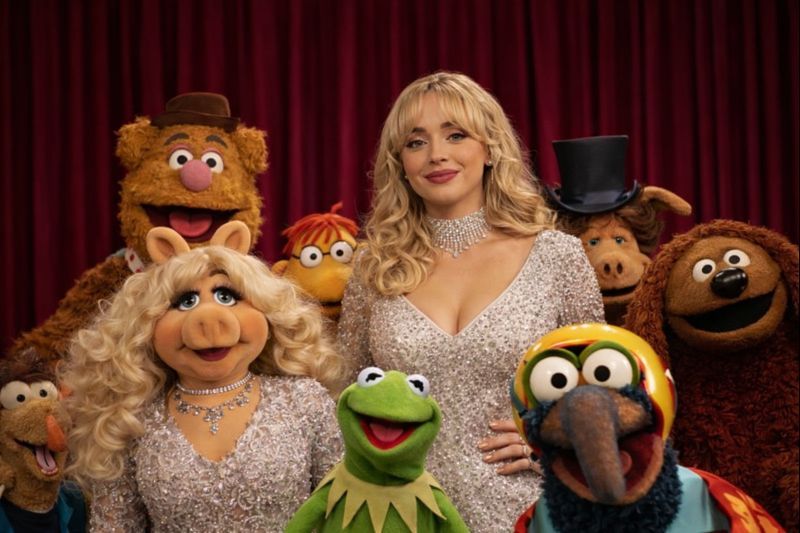 Sabrina Carpenter se une a Kermit y Miss Piggy: 'El Show de los Muppets' renovado llega a Disney+