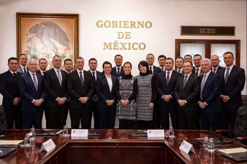Banca y Sheinbaum acuerdan más crédito e inversión en México para impulsar economía
