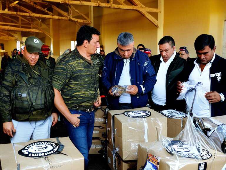 Decomisan mercancías chinas por 300 millones de pesos en México